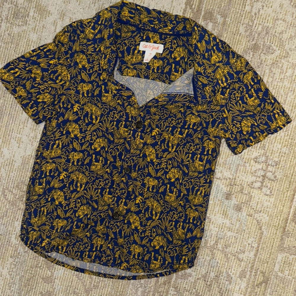 Kids button down tee